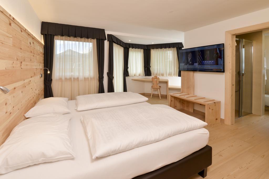 Hotel Silvana Selva di Val Gardena Extérieur photo